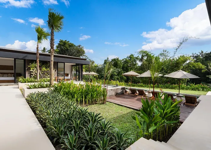 Cove Retreat By Balisuperhost Villa
